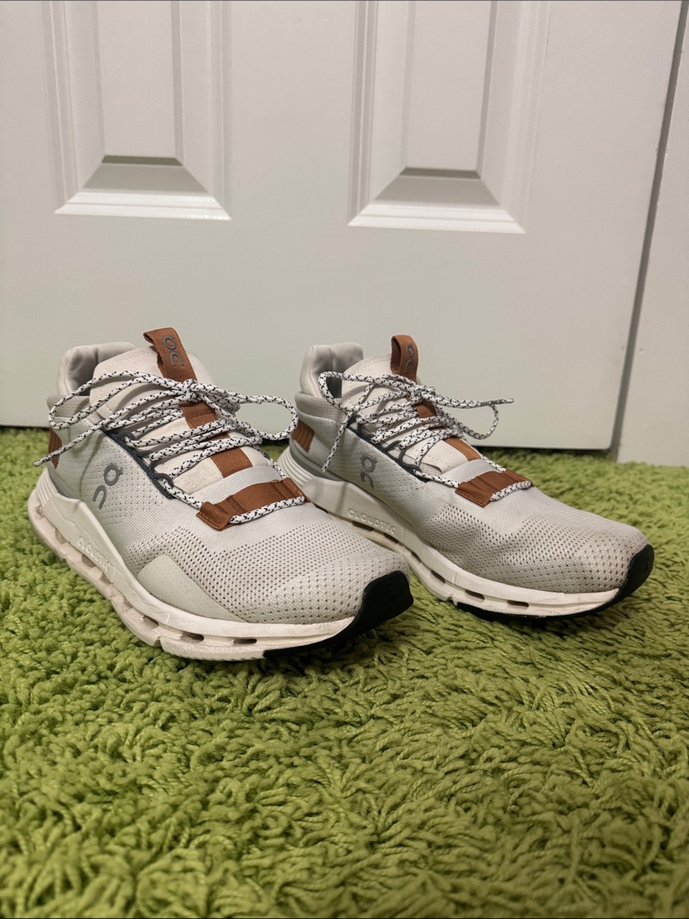 On Cloudnova Running Women’s Athletic Sneakers in Light Gray with Tan Accents